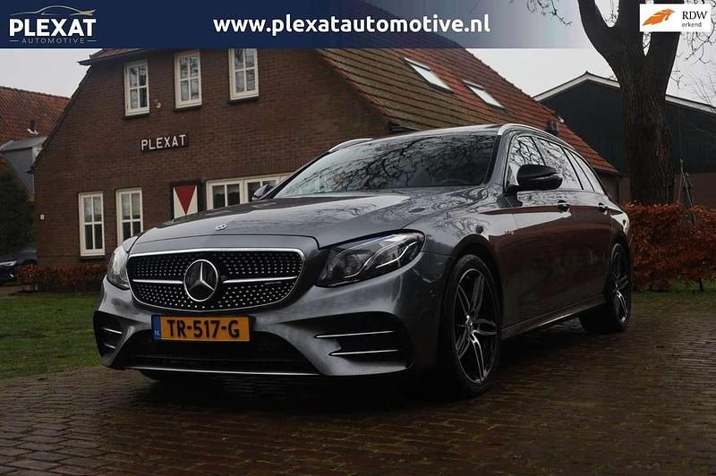 Grijs Occasion 2017 Mercedes E43 AMG Premium Plus Sedan | € 38.945 (Eerlijke prijs) - Afbeelding 1/4