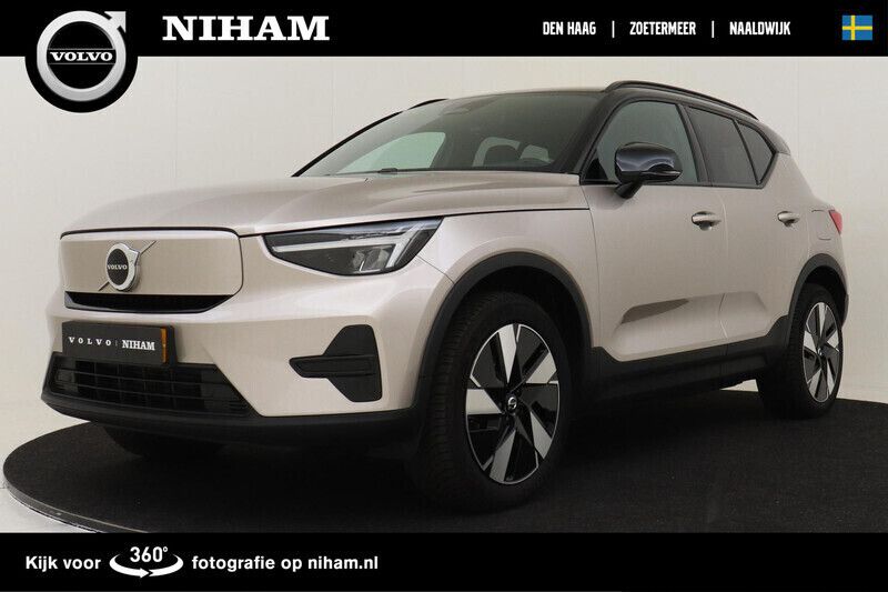 Grijs Gebruikt 2024 Volvo XC40 Plus SUV | € 39.890 (Eerlijke prijs) - Afbeelding 1/4