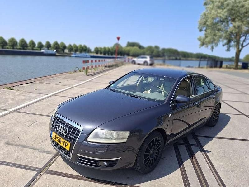 Grijs Gebruikt 2005 Audi A6 Sedan | € 4.950 (Goede deal) - Afbeelding 1/4