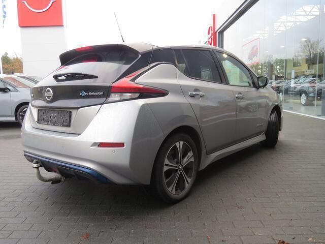 Occasion Nissan Leaf N-Connecta 110 kW (150 PK) 2018 Grijs Hatchback