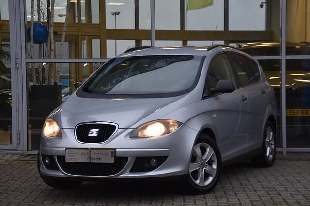 Occasion Seat Altea XL 102 PK (75 kW) 2009 Grijs (metallic) MPV