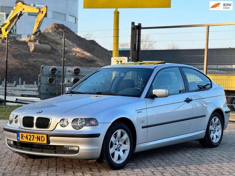 Grijs Occasion 2003 BMW 316 Compact Hatchback | € 1.795 (Eerlijke prijs) - Afbeelding 1/4
