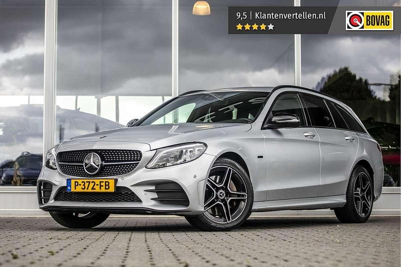Grijs Gebruikt 2021 Mercedes C300e AMG Stationwagen | € 30.850 (Super prijs) - Afbeelding 1/4