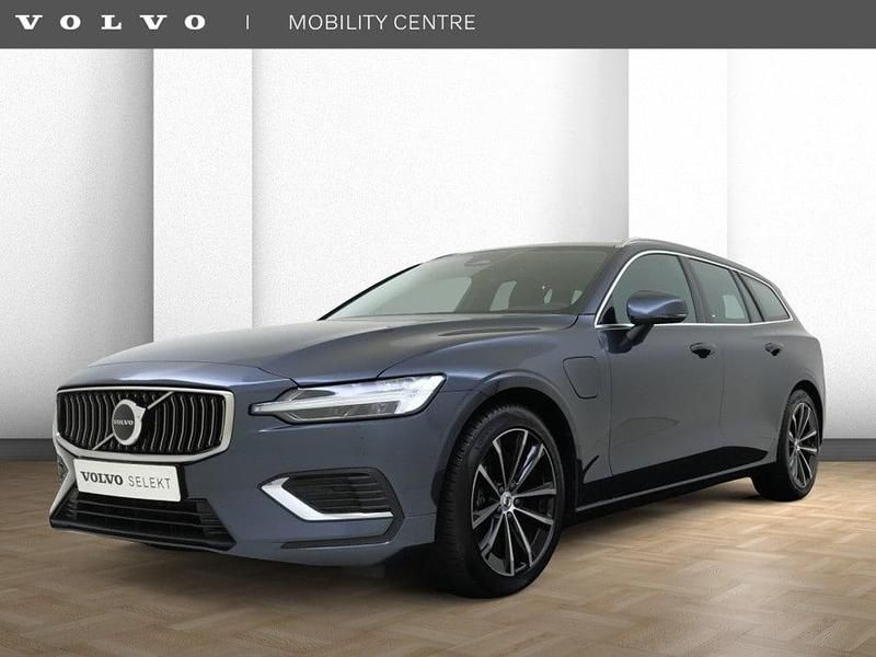 Blauw Occasion 2025 Volvo V60 Stationwagen | € 41.950 (Iets duurder) - Afbeelding 1/4