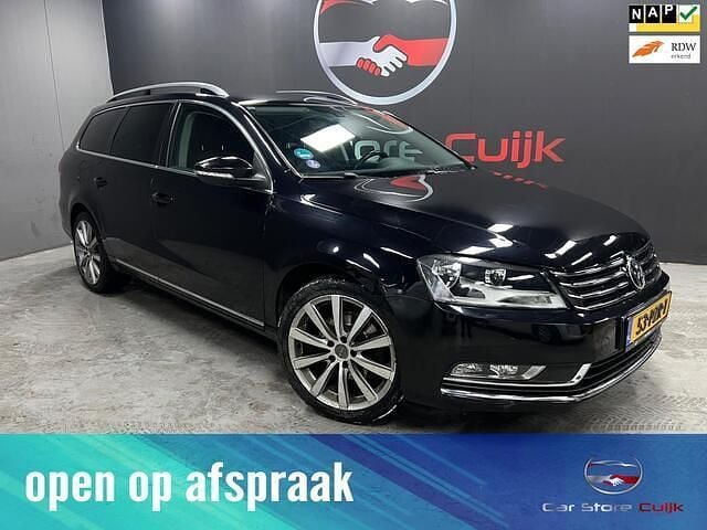 Zwart Occasion 2011 VW Passat Comfortline Stationwagen | € 5.680 (Eerlijke prijs) - Afbeelding 1/4