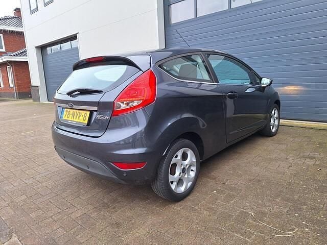 Occasion Ford Fiesta Titanium 82 PK (60 kW) 2010 Grijs Hatchback