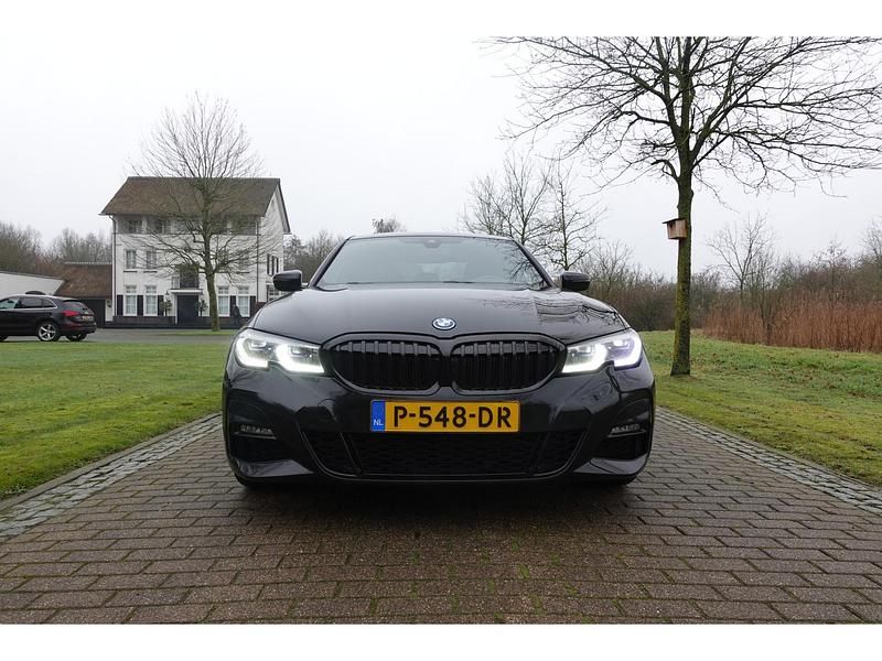 Occasion BMW 320 163 PK (119 kW) 2022 Zwart Sedan