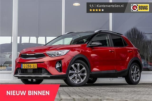 Rood Occasion 2019 Kia Stonic SUV | € 13.400 (Eerlijke prijs) - Afbeelding 1/4