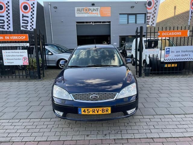 Occasion Ford Mondeo Platinum 146 PK (107 kW) 2005 Blauw, metallic lak Hatchback