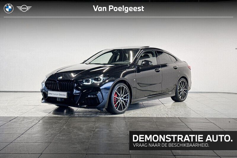 Saphirschwarz metallic (zwart metallic) Gebruikt 2025 BMW 218 M Sport Coupé | € 46.895 - Afbeelding 1/4