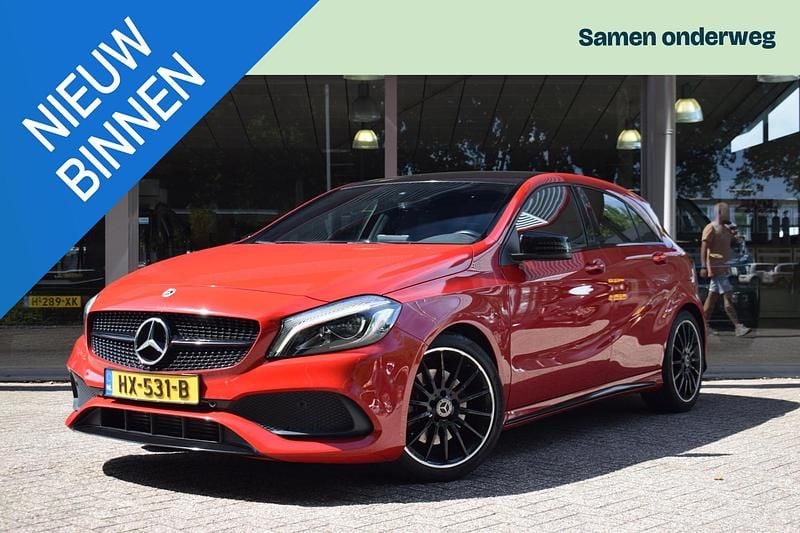 Rood Gebruikt 2016 Mercedes A250 Ambition Hatchback | € 22.490 - Afbeelding 1/3