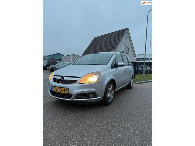 Grijs Gebruikt 2007 Opel Zafira Essentia MPV | € 1.550 (Super prijs) - Afbeelding 1/4