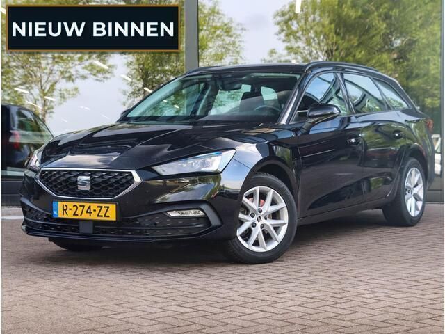 Zwart Gebruikt 2023 Seat Leon Reference Stationwagen | € 20.350 (Eerlijke prijs) - Afbeelding 1/4