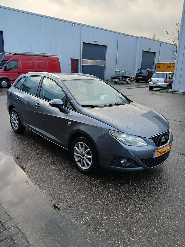 Grijs Occasion 2012 Seat Ibiza ST Style Stationwagen | € 3.800 (Goede deal) - Afbeelding 1/4