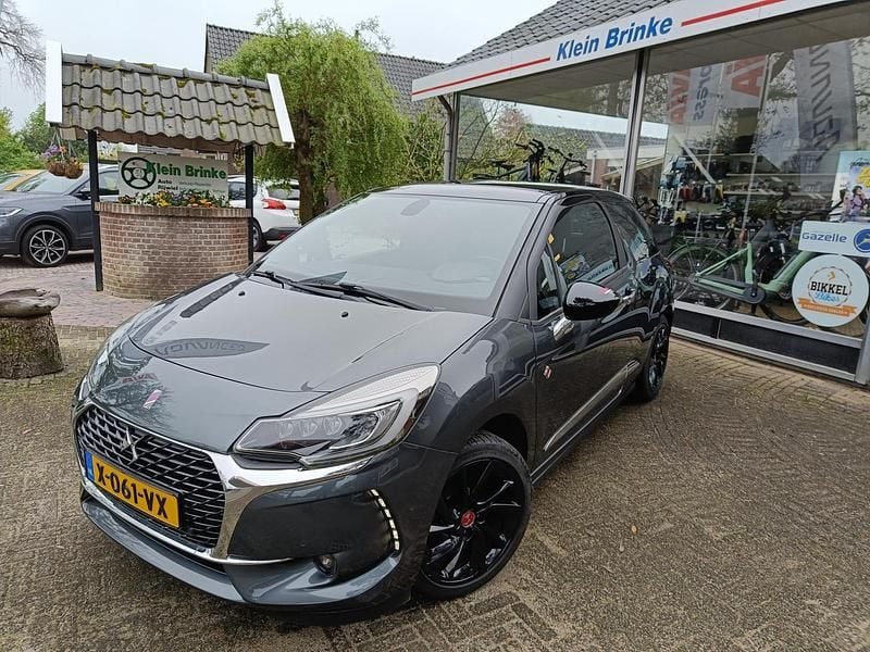 Grijs Occasion 2017 DS Automobiles DS3 Performance Hatchback | € 13.495 (Duur) - Afbeelding 1/4