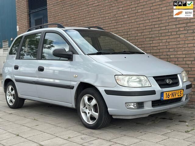 Grijs Gebruikt 2004 Hyundai Matrix Active MPV | € 1.750 (Duur) - Afbeelding 1/4