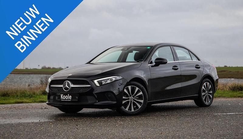 Zwart Gebruikt 2021 Mercedes A250 Business Sedan | € 24.850 (Super prijs) - Afbeelding 1/4