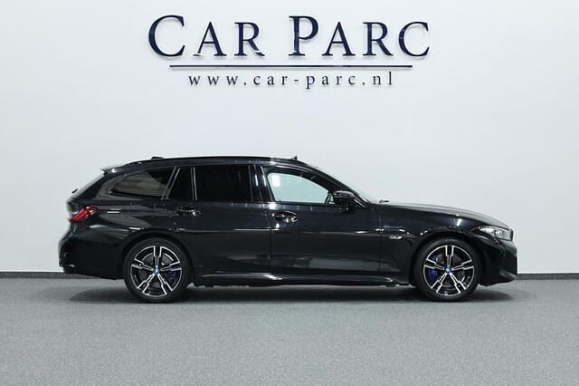 Occasion BMW 330 M Sport 184 PK (135 kW) 2023 Zwart Stationwagen