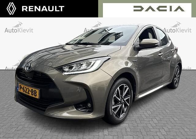 Occasion Toyota Yaris 80 PK (58 kW) 2021 Groen Hatchback