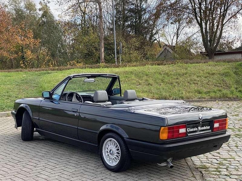 Occasion BMW 318 Cabriolet 113 PK (83 kW) 1991 Zwart Cabriolet