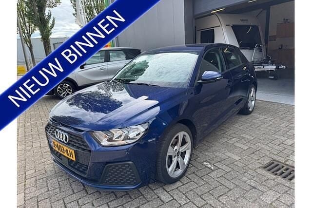 Blauw Gebruikt 2024 Audi A1 Sportback Proline Hatchback | € 25.995 (Eerlijke prijs) - Afbeelding 1/1