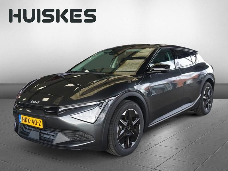Grijs Occasion 2025 Kia EV6 Light SUV | € 38.950 (Eerlijke prijs) - Afbeelding 1/4