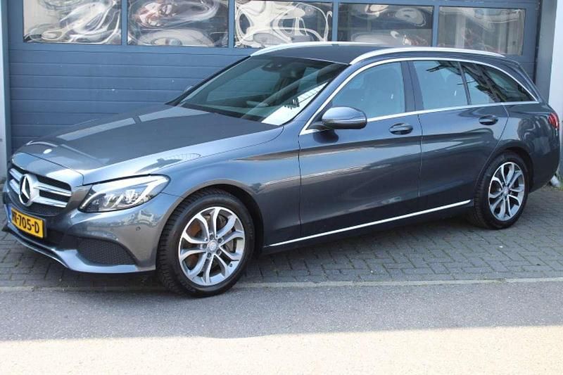 Grijs Gebruikt 2015 Mercedes C350 Edition Stationwagen | € 10.950 (Goede deal) - Afbeelding 1/4