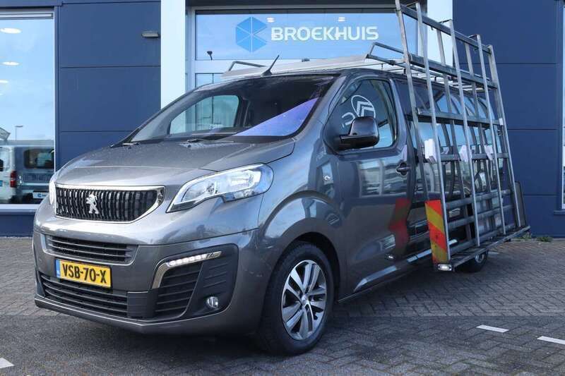 Grijs Gebruikt 2022 Peugeot Expert Van | € 21.900 (Iets duurder) - Afbeelding 1/4