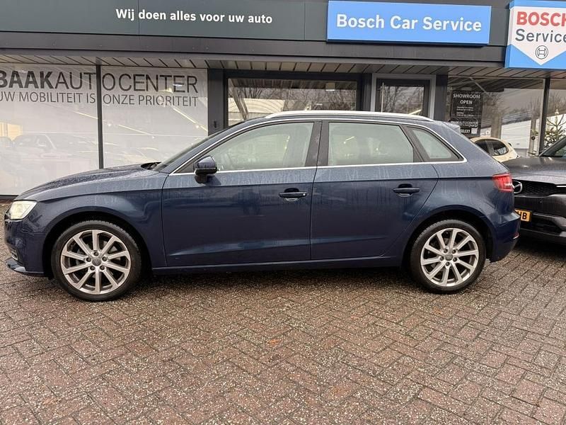 Occasion Audi A3 Sportback Premium 2020 Blauw Hatchback