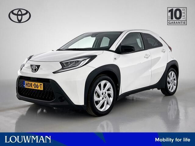 Wit Gebruikt 2024 Toyota Aygo Limited Hatchback | € 19.745 (Eerlijke prijs) - Afbeelding 1/3