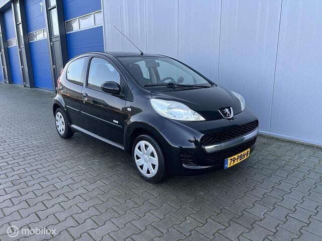Occasion Peugeot 107 68 PK (50 kW) 2011 Zwart Hatchback