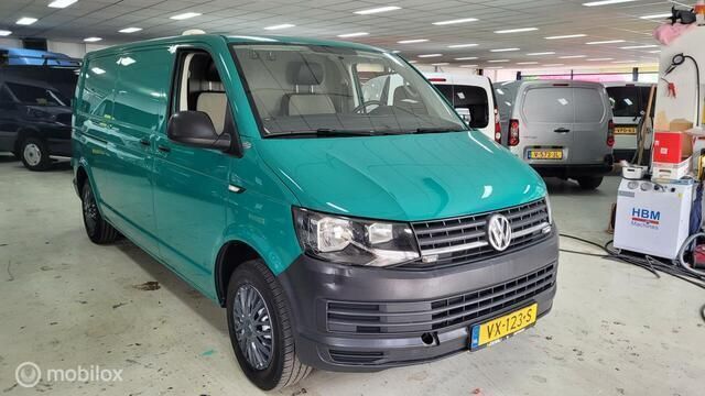 Groen Gebruikt 2016 VW T6 Van | € 10.750 (Eerlijke prijs) - Afbeelding 1/4