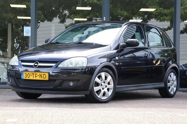 Zwart Gebruikt 2006 Opel Corsa Hatchback | € 2.245 (Goede deal) - Afbeelding 1/4