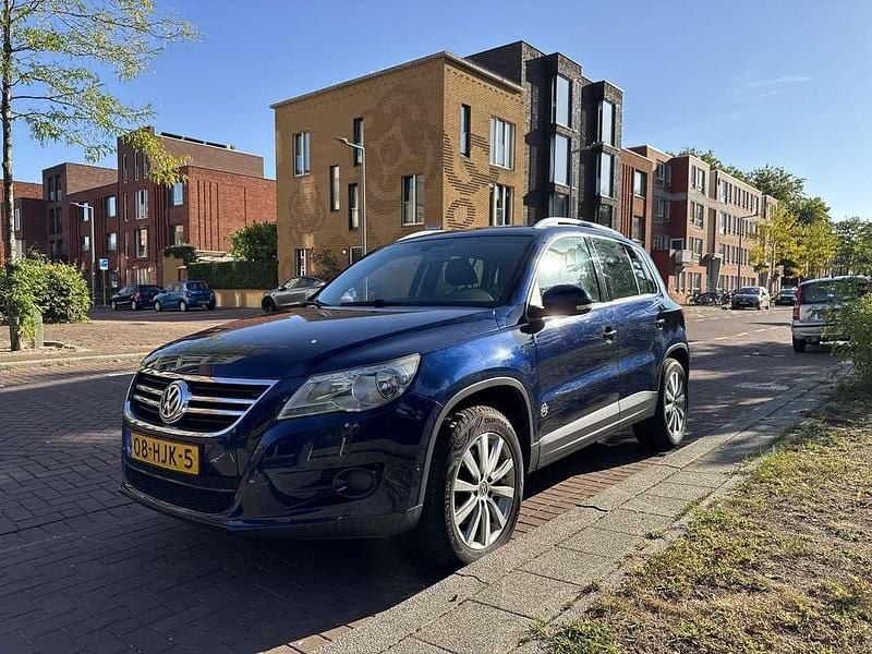 Blauw Occasion 2009 VW Tiguan Sport SUV | € 4.500 (Goede deal) - Afbeelding 1/4