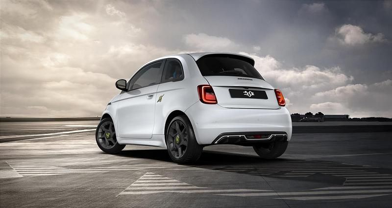 Nieuw Fiat 500e Abarth 114 kW (155 PK) 2025 Wit Hatchback
