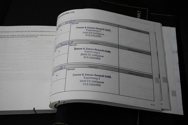 Occasion Renault Mégane GrandTour Intens 116 PK (85 kW) 2021 Zwart Stationwagen