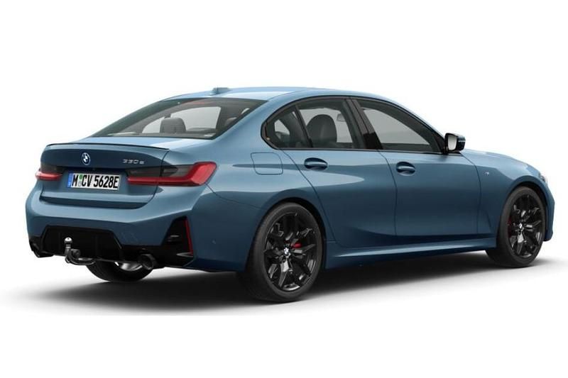 Nieuw BMW 330e M Sport 2025 Blauw Sedan