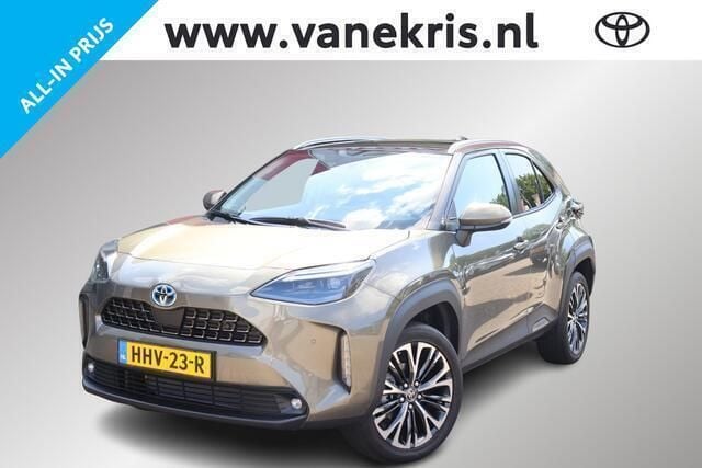 Groen Gebruikt 2022 Toyota Yaris Cross Executive SUV | € 30.799 (Iets duurder) - Afbeelding 1/4