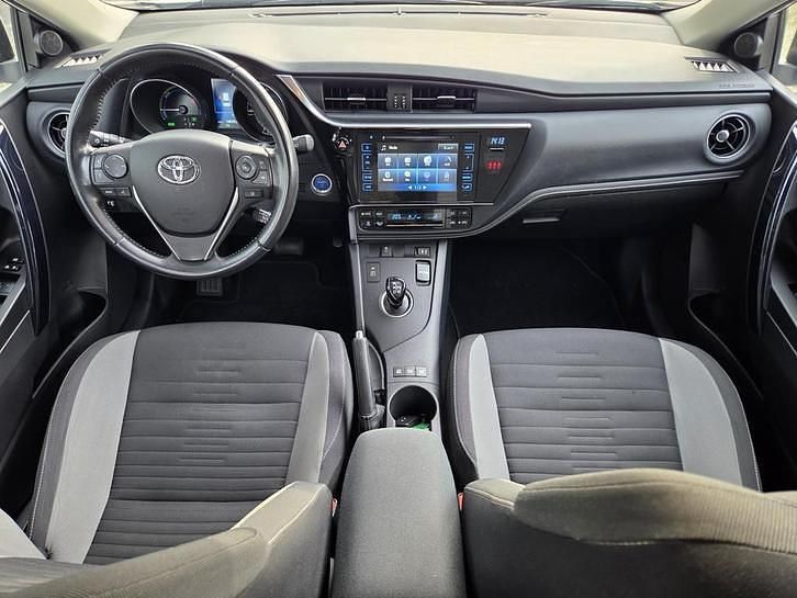 Occasion Toyota Auris Touring Sports 136 PK (100 kW) 2018 Wit Stationwagen