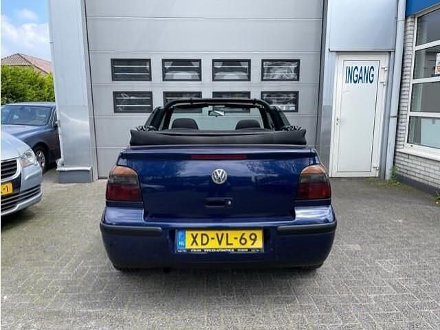 Occasion VW Golf III Trendline 90 PK (66 kW) 1998 Blauw Cabriolet