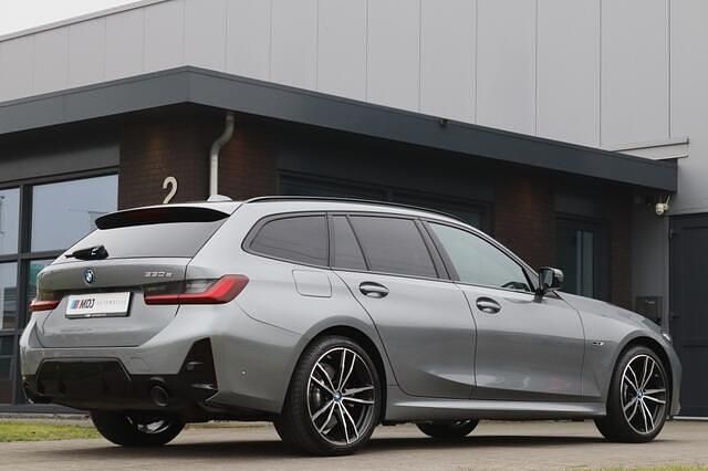 Occasion BMW 330 M Sport 291 PK (214 kW) 2023 Grijs Stationwagen