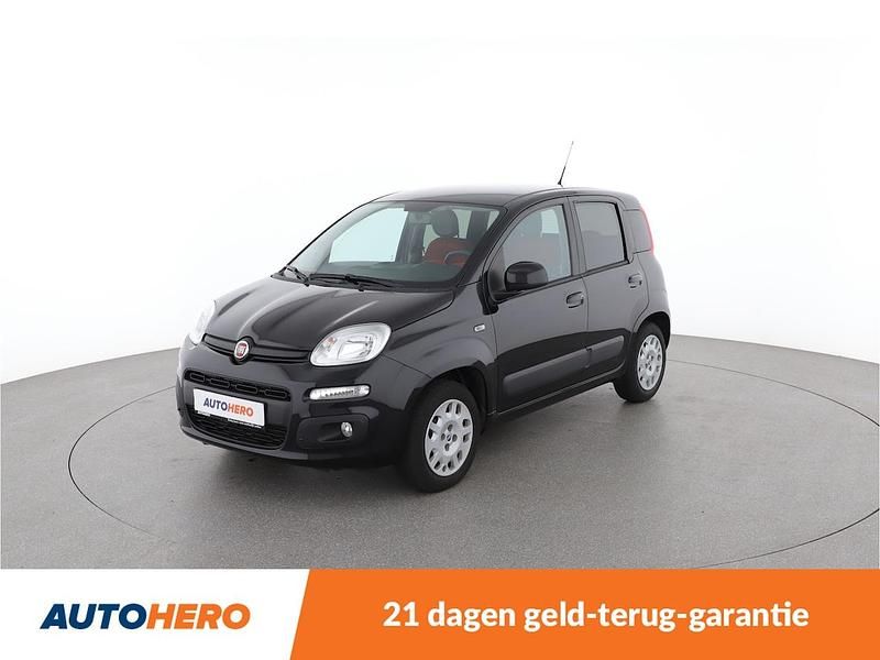 Zwart Gebruikt 2015 Fiat Panda Lounge Hatchback | € 9.949 (Duur) - Afbeelding 1/4
