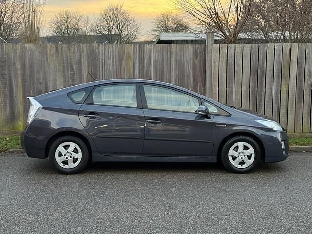 Occasion Toyota Prius 99 PK (72 kW) 2011 Grijs Hatchback