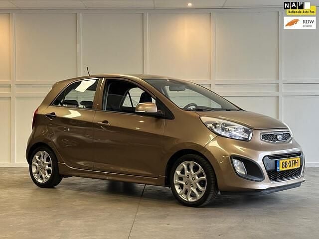 Bruin Gebruikt 2012 Kia Picanto 2 Hatchback | € 3.250 (Eerlijke prijs) - Afbeelding 1/4