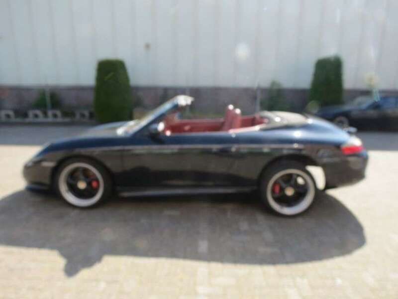 Zwart Gebruikt 2002 Porsche 911 Carrera 4 Cabriolet Cabriolet | € 12.950 - Afbeelding 1/4