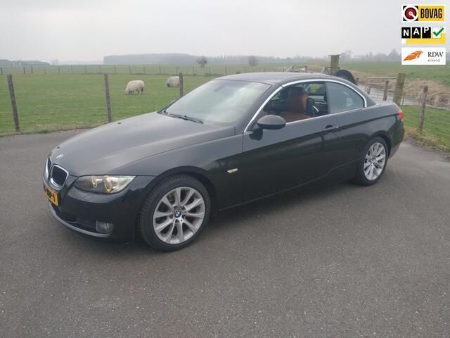 Zwart Gebruikt 2009 BMW 320 Cabriolet Cabriolet | € 12.250 (Iets duurder) - Afbeelding 1/4