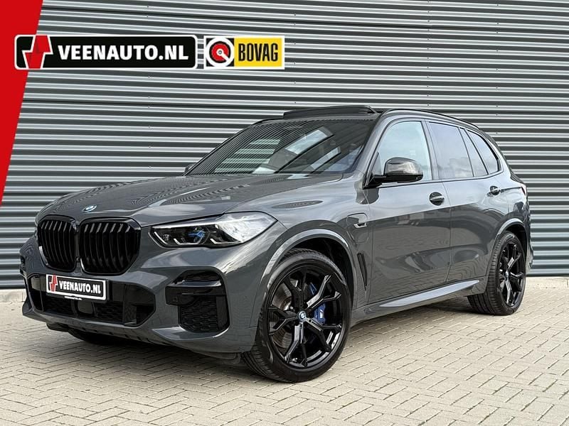 Grijs Gebruikt 2022 BMW X5 Executive SUV | € 71.945 (Eerlijke prijs) - Afbeelding 1/4