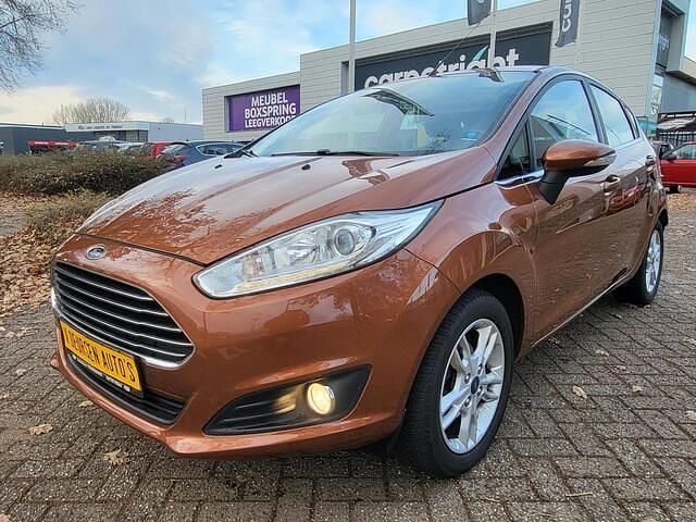 Occasion Ford Fiesta Titanium 90 PK (66 kW) 2017 Bruin (metallic) Hatchback