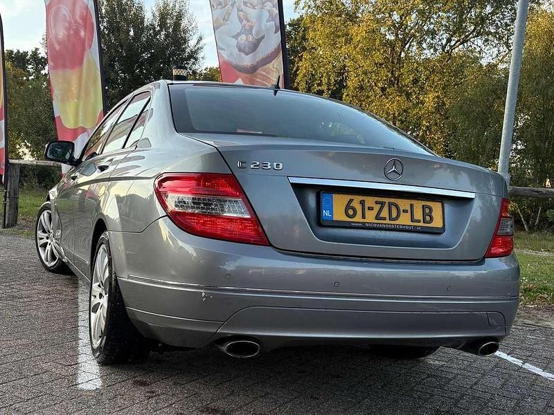 Grijs Gebruikt 2008 Mercedes C230 Avantgarde Sedan | € 3.500 (Goede deal) - Afbeelding 1/4