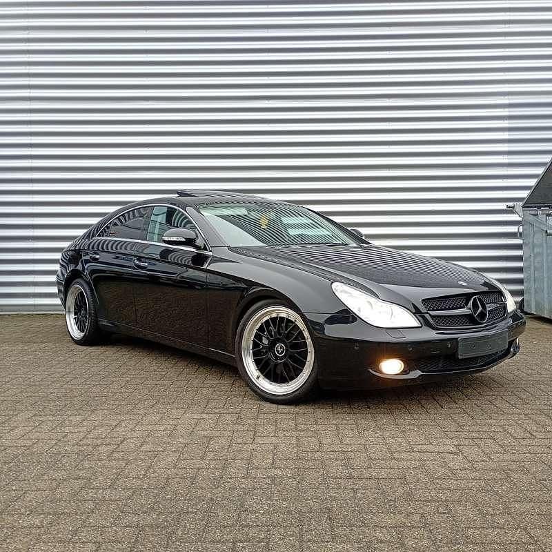 Zwart Occasion 2006 Mercedes CLS350 Sedan | € 7.295 (Eerlijke prijs) - Afbeelding 1/4